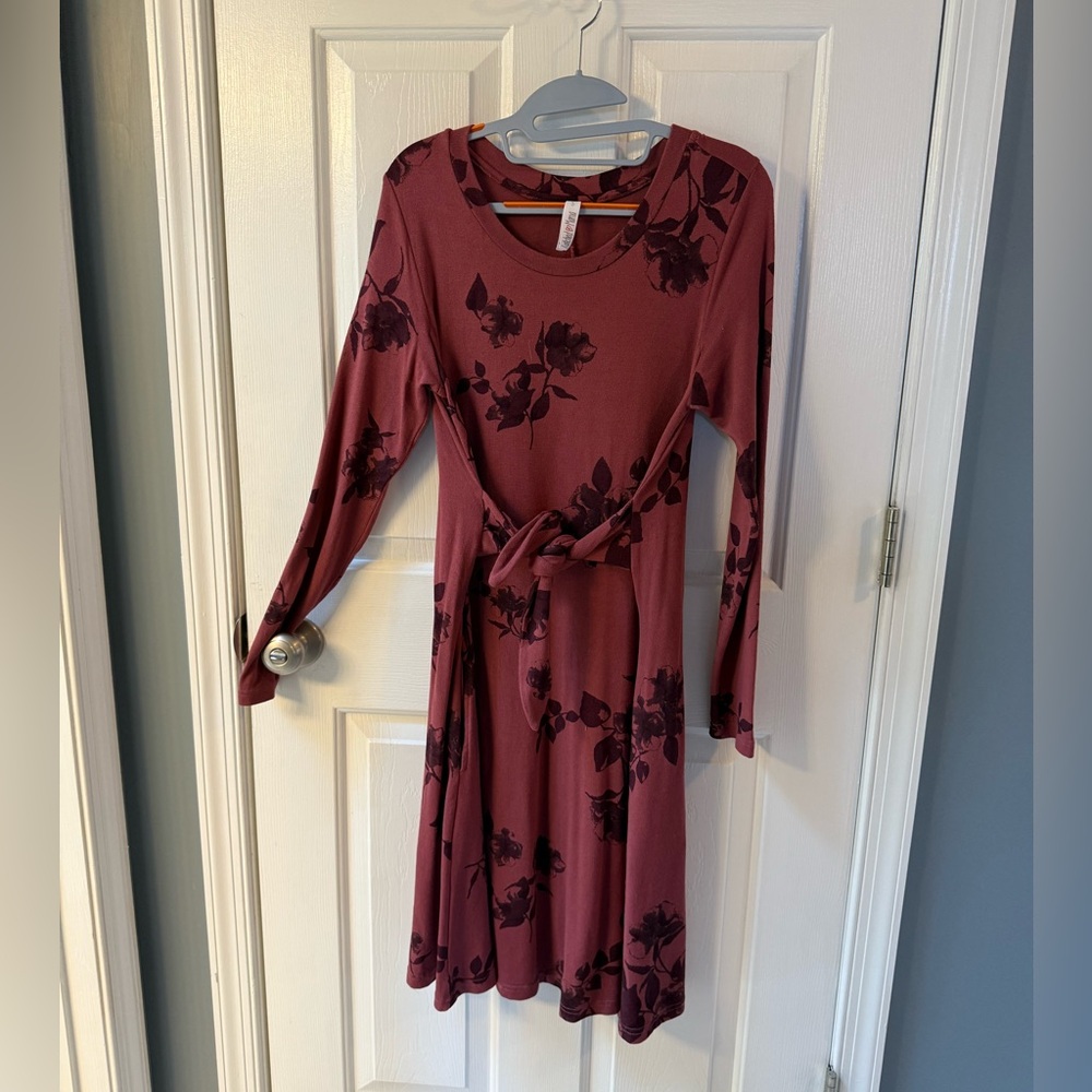 Latched Mama Nursing Sweater Dress M